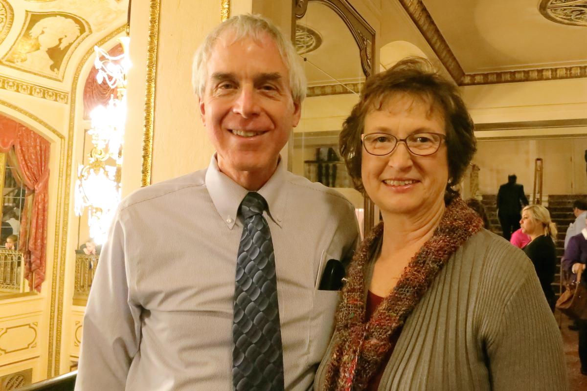 Shen Yun Offers Treasures of China