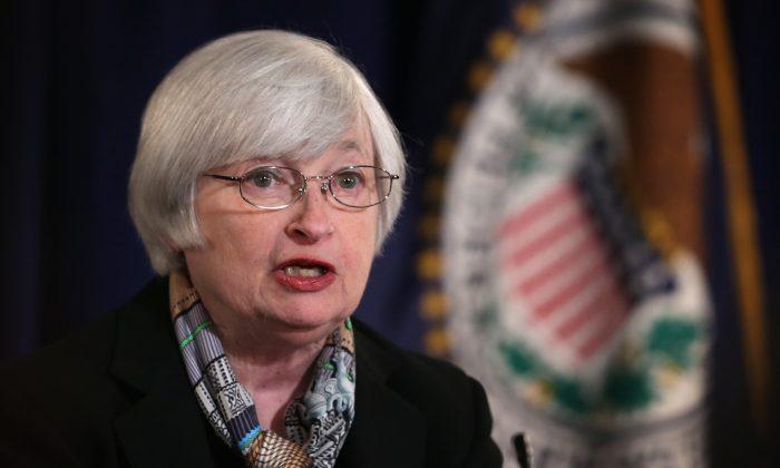 US Fed Seeks to Clarify When it Might Hike Interest Rates