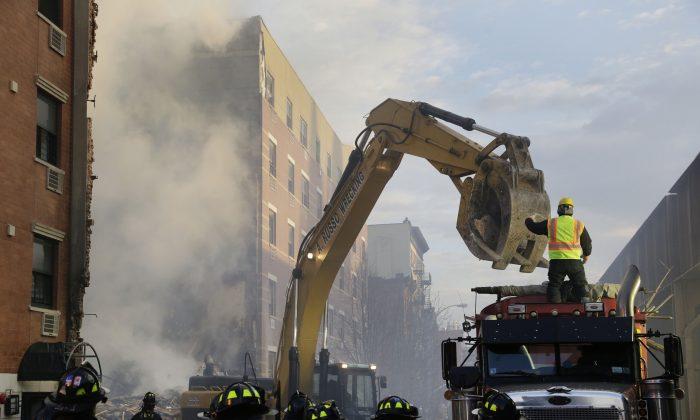 Mayor Bill de Blasio Visits NYC East Harlem Buildings Collapse Site