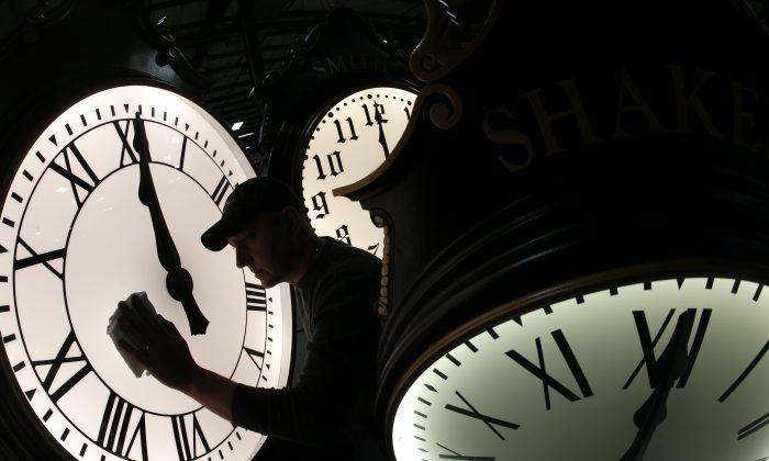 Californians Gain One Hour of Sleep as Daylight Saving Time Ends