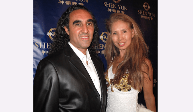 Artist and Musician Finds Shen Yun Amazing, From Top to Bottom