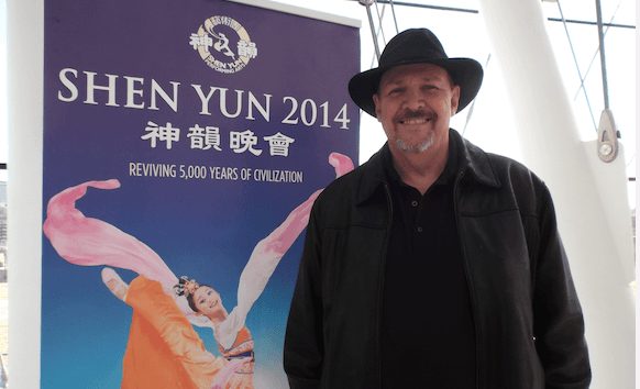 Shen Yun: ‘A Lot of Discipline in These Dancers’ Says Author