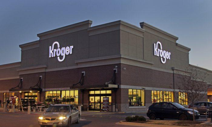 Kroger Sued: Largest Chain Faces Lawsuit for Allegedly Misleading ‘Natural’ Simple Chicken; Petition goes Viral