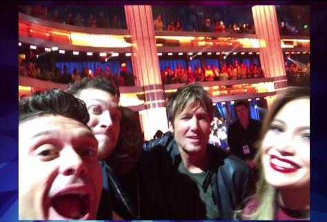 Ryan Seacrest Recreates Ellen’s Oscar Selfie With His Own Famous Friends