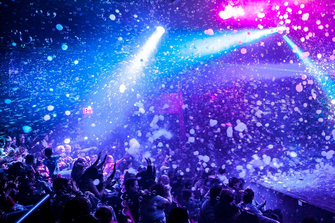 Bubbles by the Gazillion (Photos)