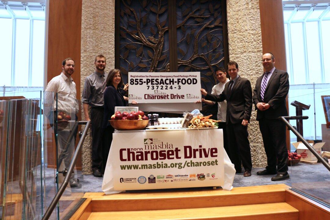 Masbia Soup Kitchen Prepares Kosher for Passover Food Bundles