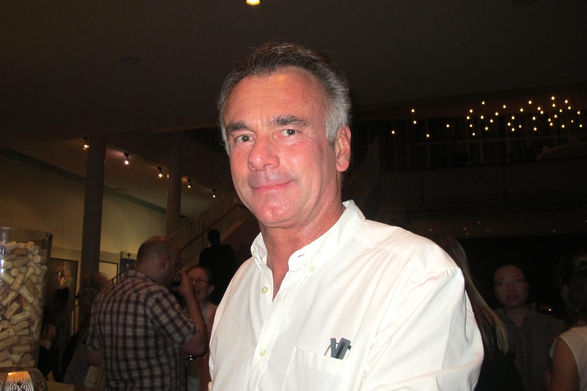 Restaurant Owner Says Shen Yun Conveys a ‘Very Important Message’