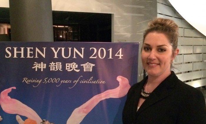 Financial Professional Enlightened by Shen Yun’s Performance
