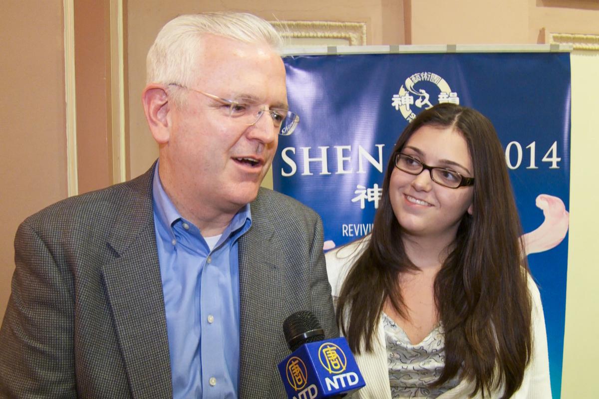 Wealth Advisor: Watching Shen Yun Like Christmas Morning