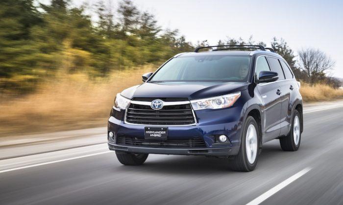 2014 Toyota Highlander: Safely Avoid Mid-life Minivan Blahs