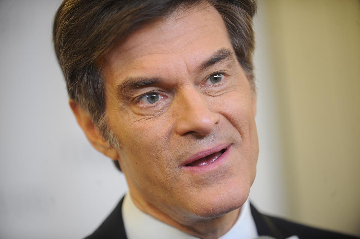 Dr Oz Espouses Sugar-free Detox Diet for Weight Loss; Calls Sugar a ‘Drug’