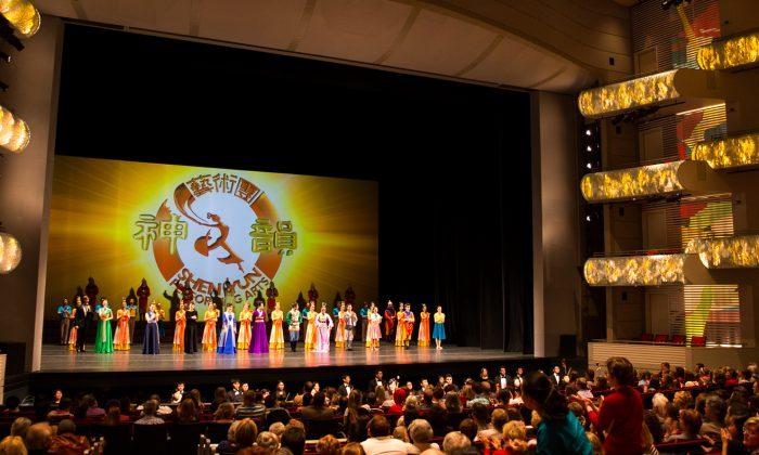 Minister Impressed With Shen Yun