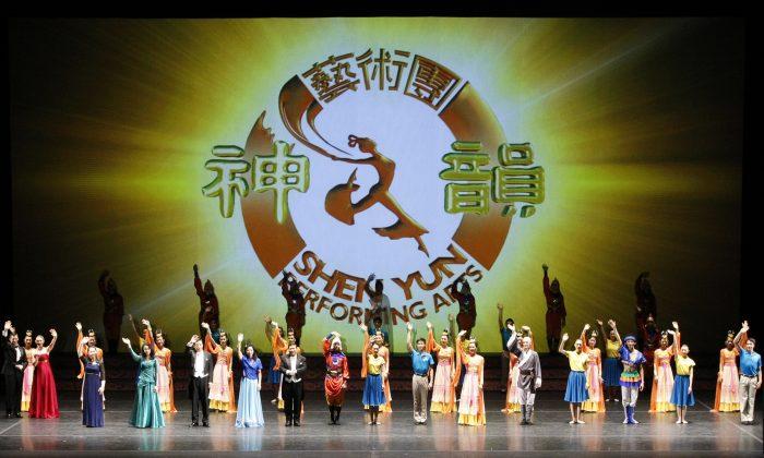 Shen Yun Costumes ‘Refined Like Chinese Culture’: Prominent Fashion Designer