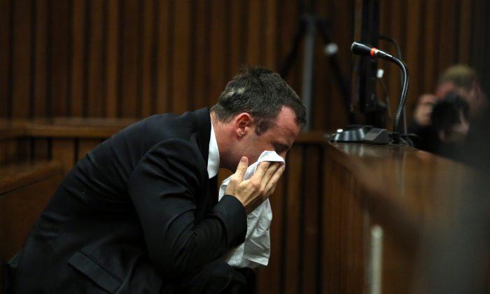 Oscar Pistorius Murder Trial: Text Messages Read in Court (Video)
