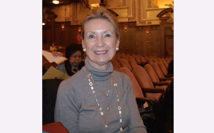 Author Pamela Dittmer McKuen Enjoys Shen Yun