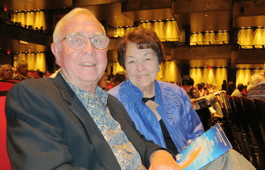 Shen Yun Gives Retired Business Owners a Sense of Chinese History