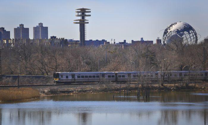 MTA Votes for Buses in Case of LIRR Strike