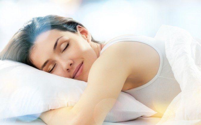 Sleep Helps Stave Off Holiday Weight Gain