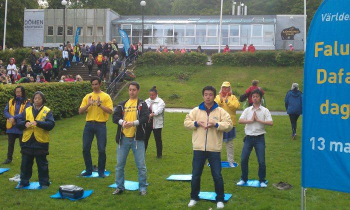 Falun Gong Practitioners Celebrate in Gothenburg, Sweden