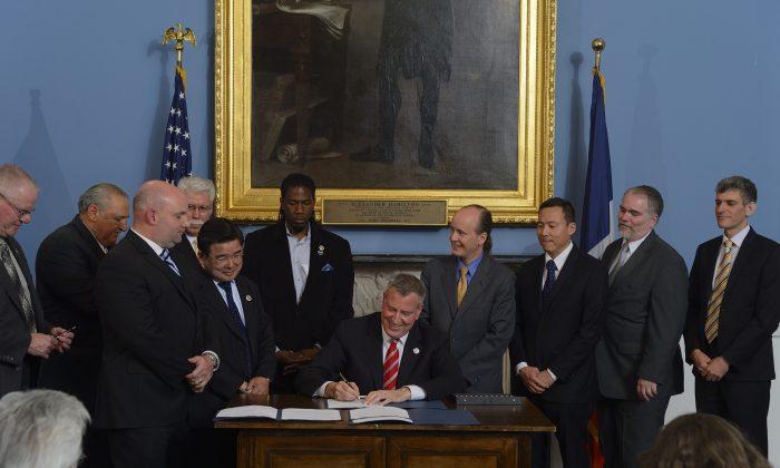 NYC Mayor Bill de Blasio Signs Four Green-Code Bills