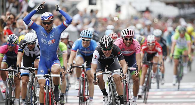 Bouhanni Wins His Second in Giro d'Italia Stage Seven