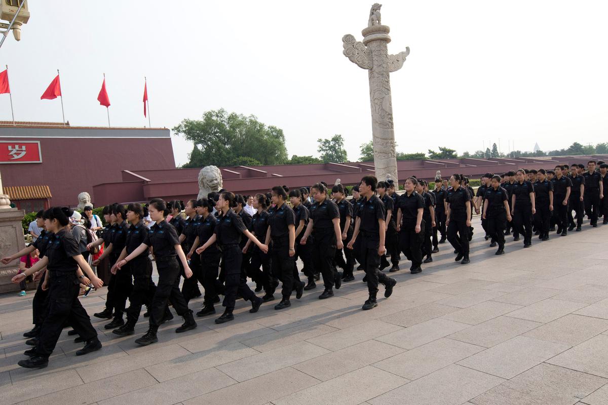 Chinese SOEs Set Up In-house Armed Forces Departments, Readying for Massive Social Unrest: China Experts
