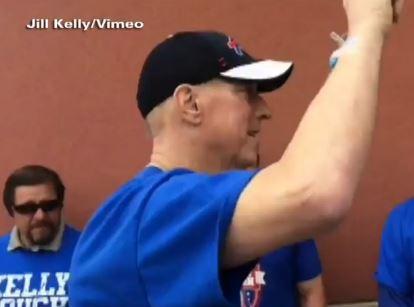 Jim Kelly Gives Emotional Thanks to Crowd After Radiation Treatment