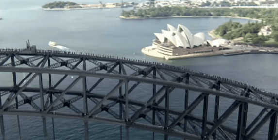2 World Records Smashed in Harbour Bridge Sydney (Video)