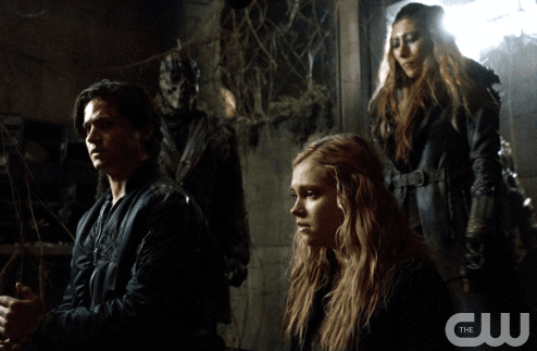 The 100 Season 1 Finale Spoilers: What Happens in ‘Crazy’ Episode 13? (+Air Date)