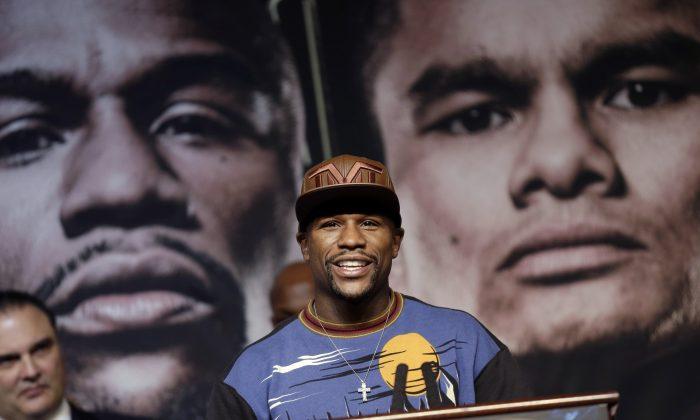 Manny Pacquiao, Timothy Bradley Taunted by Floyd Mayweather