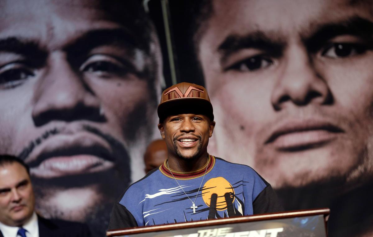 Mayweather vs Maidana Live Stream: Start Time, Watch Showtime Live Streaming, Date for Amir Khan vs Luis Collazo; Adrien Broner vs Carlos Molina Fights