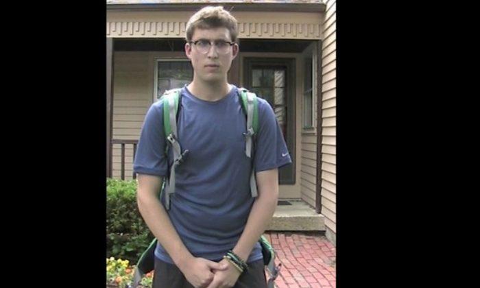 Greg Hindy Vow of Silence: Yale Grad Greg Hindy Walking Cross-Country Without Talking