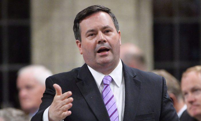 Jason Kenney Receives Award for Championing Human Rights