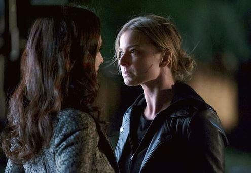 Revenge Season 3 Finale Spoilers: Major Death Leaves Emily Crying (+Air Date)