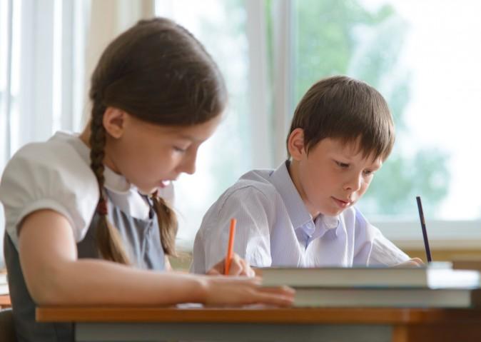 To Remember a Lecture Better, Take Notes by Hand