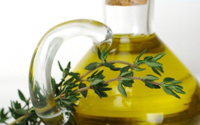 Thyme Oil Beats Ibuprofen for Relieving Menstruation Pain (Video)