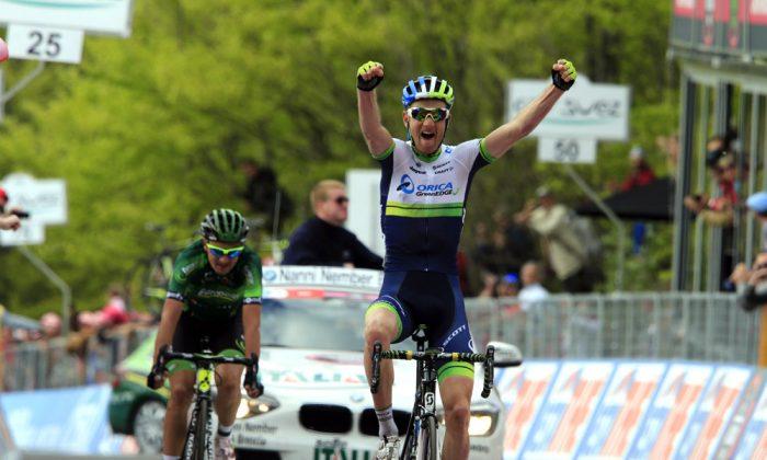 Weening Wins Giro d'Italia Stage Nine for Orica GreenEdge