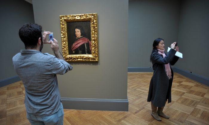 Improve Your Museum Memories: Put Away the Camera