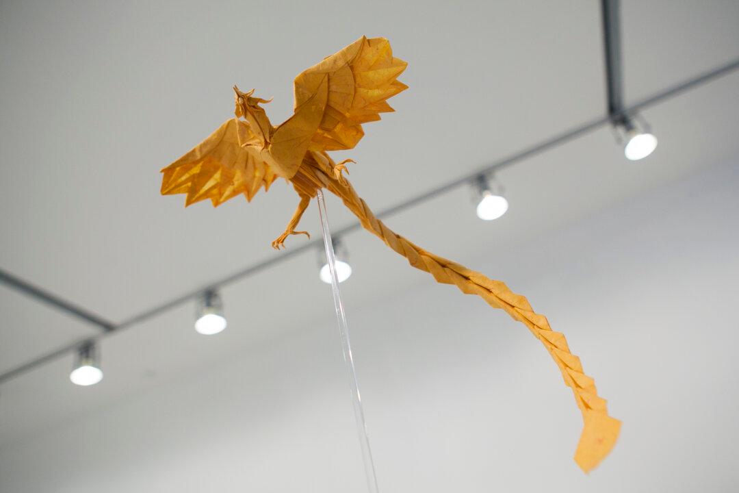 Mind-Bending, Mathematic Origami: You Didn’t Know Paper Could Do This (+Photos)