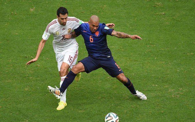 Nigel De Jong Kick: Will Netherlands Midfielder Repeat 2010 World Cup Transgression? 
