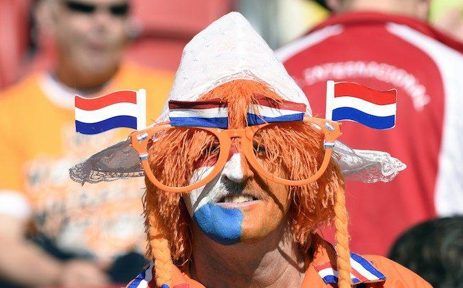 Netherlands vs Australia Line Ups: Cahill, Robben, Van Persie, Blind All Start