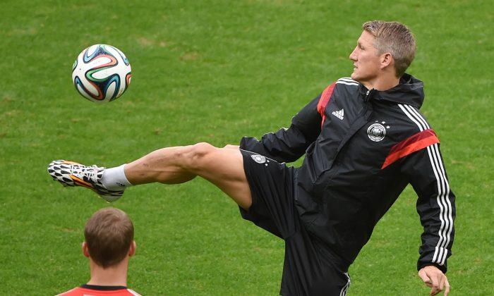 Bastian Schweinsteiger Injury Update: Germany, Bayern Munich Midfielder Fit, Should Face Algeria