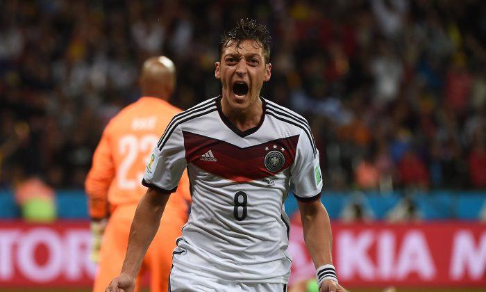 Mesut Öezil Goal Today: Watch Germany Midfielder Score Against Algeria in Extra Time Today