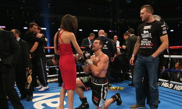 Carl Froch Girlfriend Rachael Cordingly: Star Boxer Proposes to Girlfriend After Win 