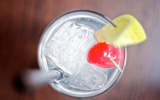 8 Cool Summer Drinks to Try From Around The World (Recipes Included)