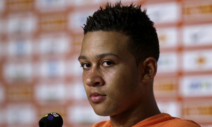 Memphis Depay Transfer News: PSV Winger Will Wait Till After World Cup to Consider Premier League Move