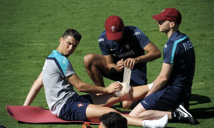 Cristiano Ronaldo Injured, Out of World Cup? Beto Denies Rumors About Portugal Player Being Out for Rest of Tournament