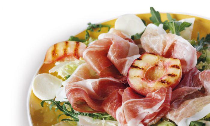 Recipe: Prosciutto Amatriciano With Arugula and White Peaches