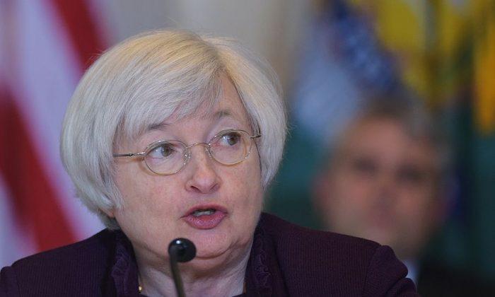 Inflation Heating Up, Fed Should Raise Interest Rates Soon