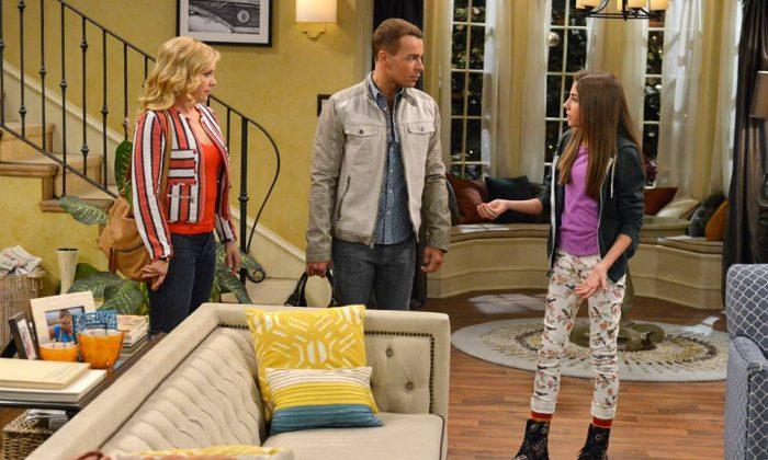 Melissa & Joey Season 4: ABC Family Show Renewed, Principal Cast Expected to Return (+Projected Episode 1 Premiere Date)